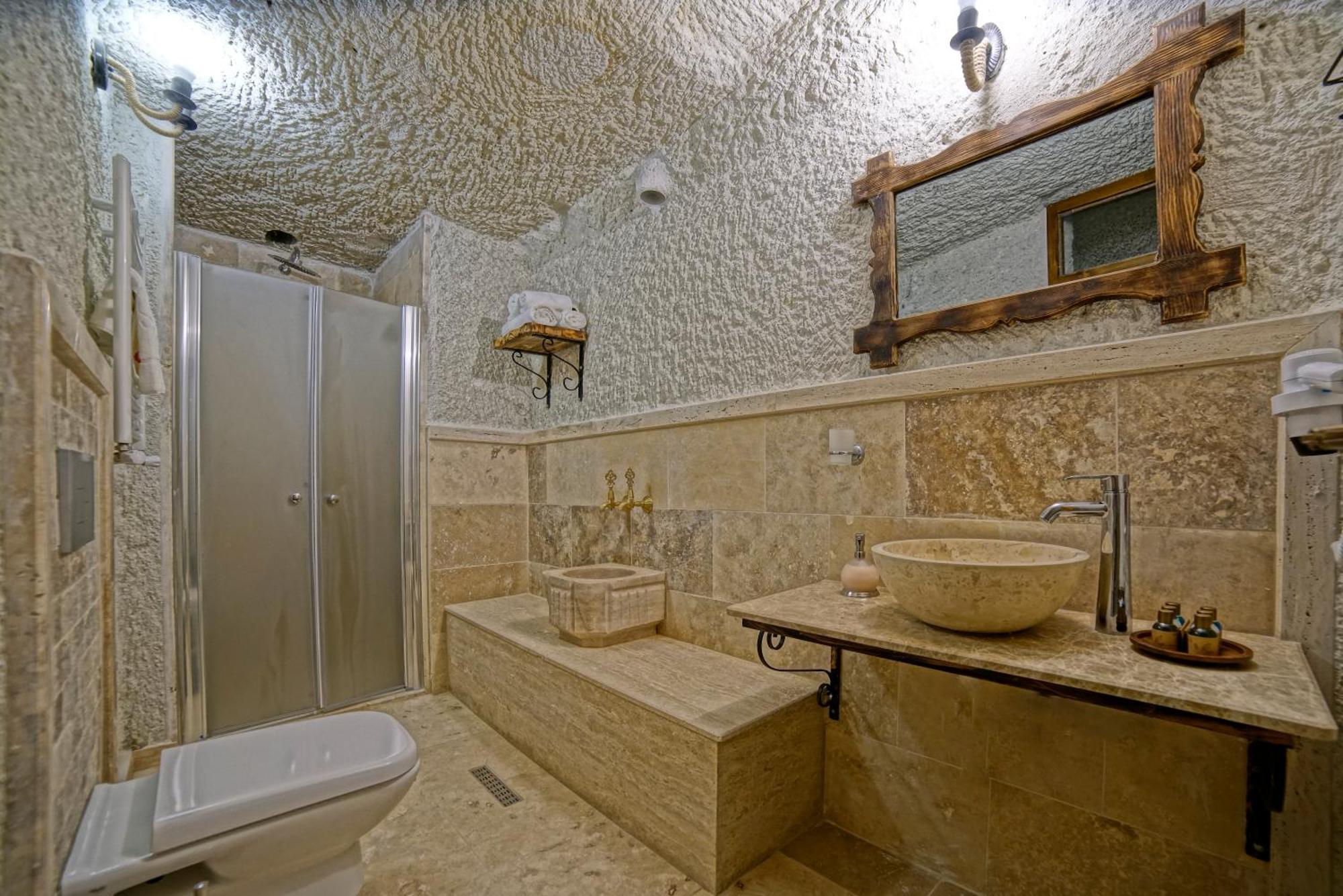 Risus Cave Suites Goreme Bagian luar foto
